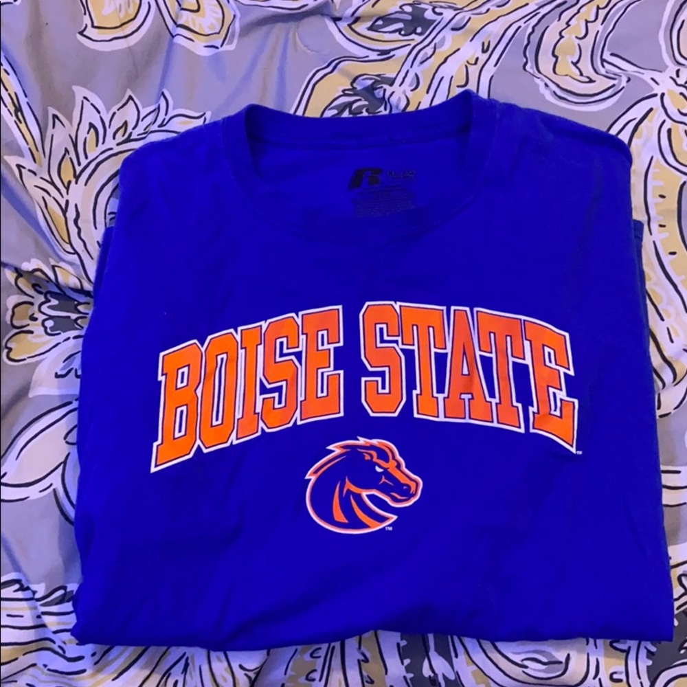 Men’s athletic shirt